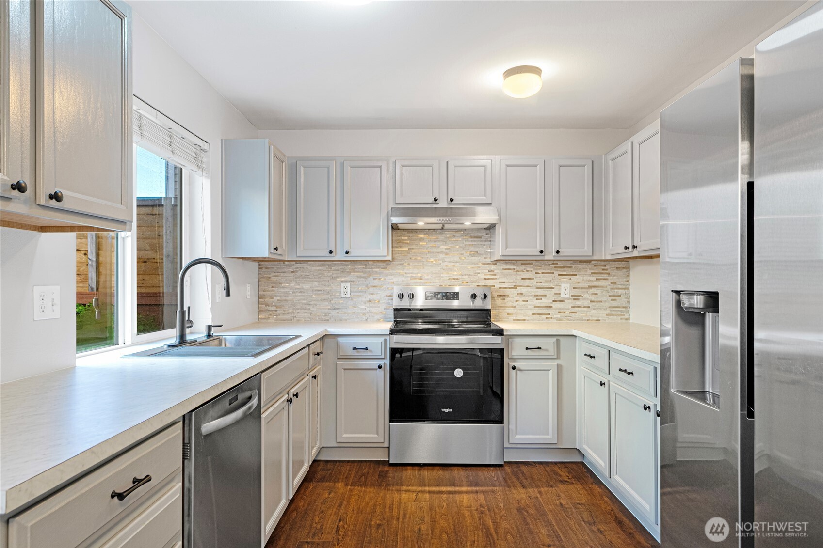 2742 Southeast 4th Street Renton, WA 98056 - Photo 3 of 22