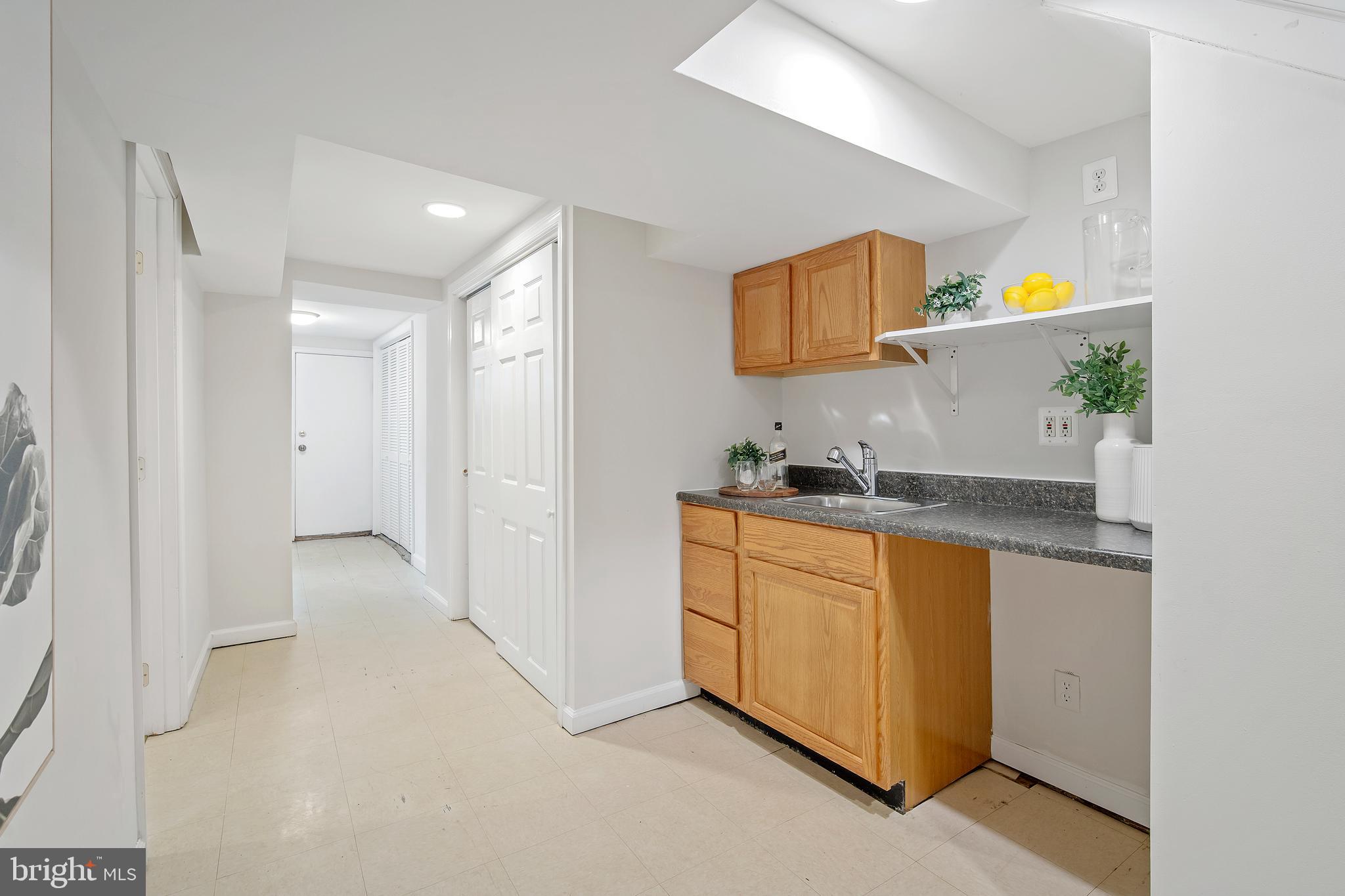 615 K Street Northeast Washington, DC 20002 - Photo 30 of 41 Kitchenette