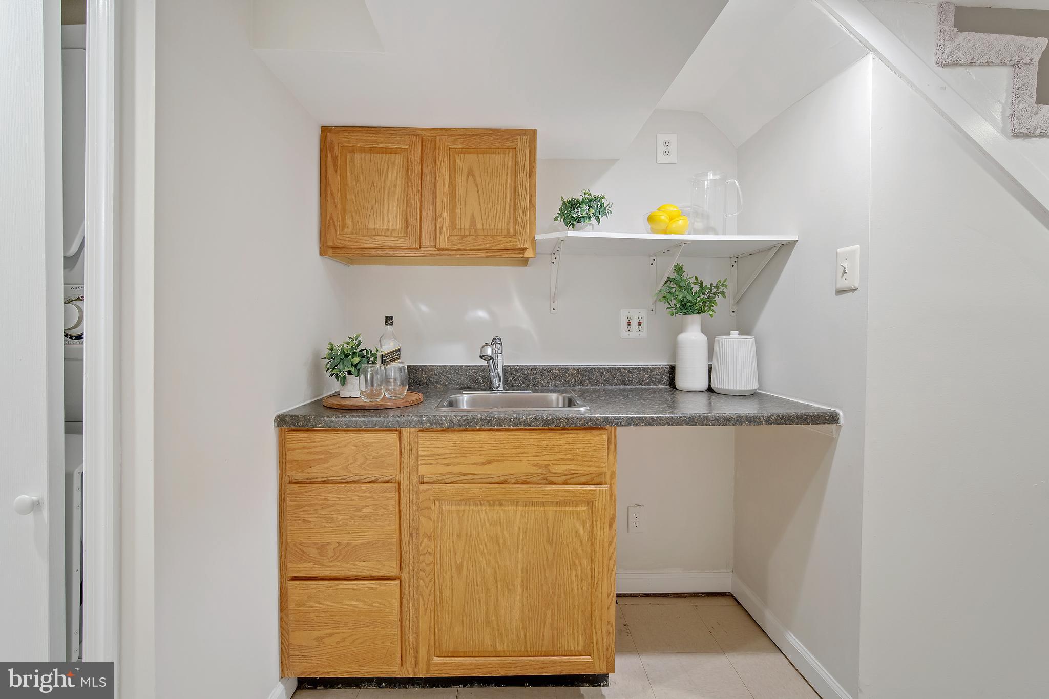 615 K Street Northeast Washington, DC 20002 - Photo 31 of 41 Kitchenette