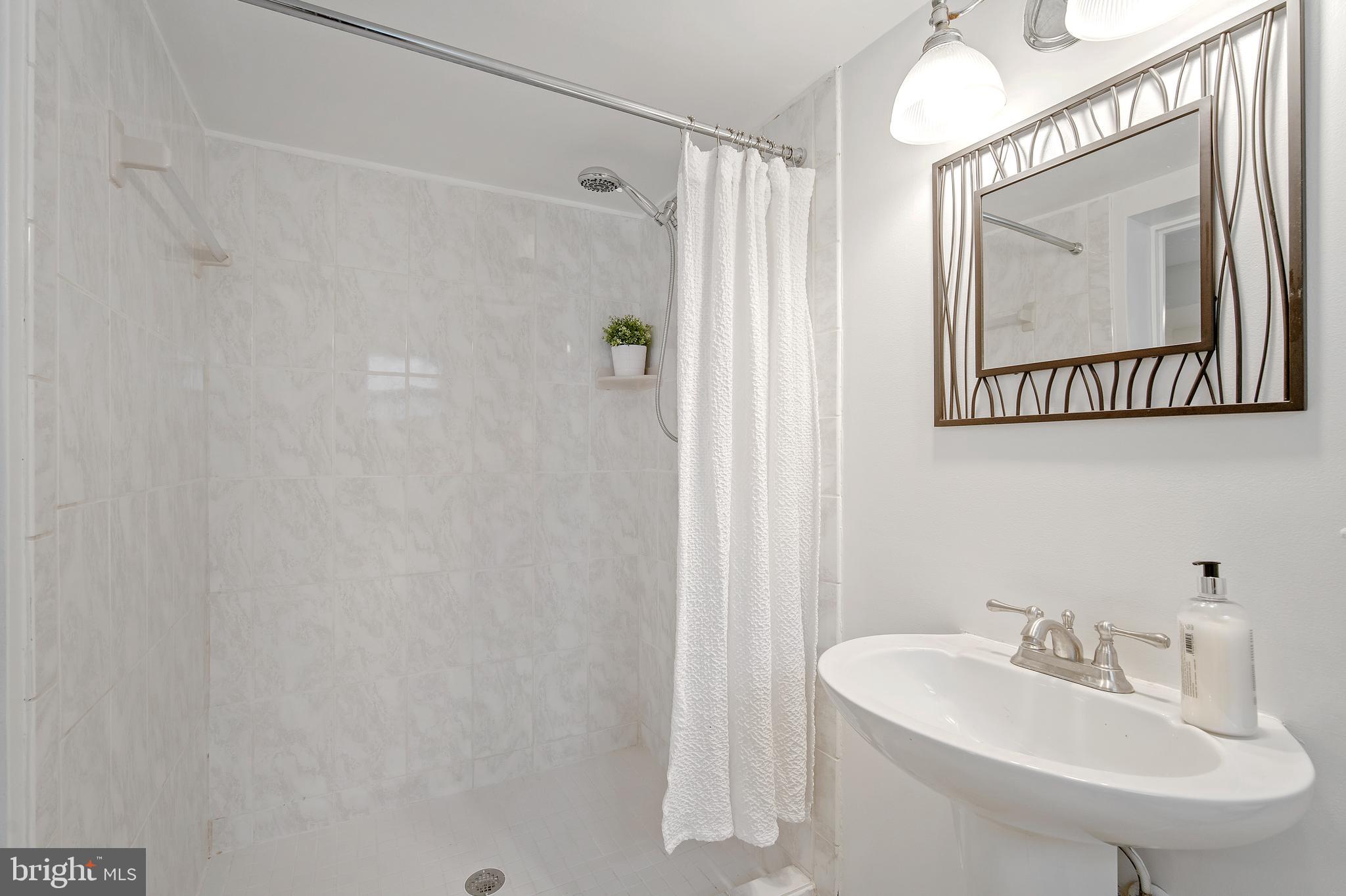 615 K Street Northeast Washington, DC 20002 - Photo 35 of 41 Lower Level Full Bath