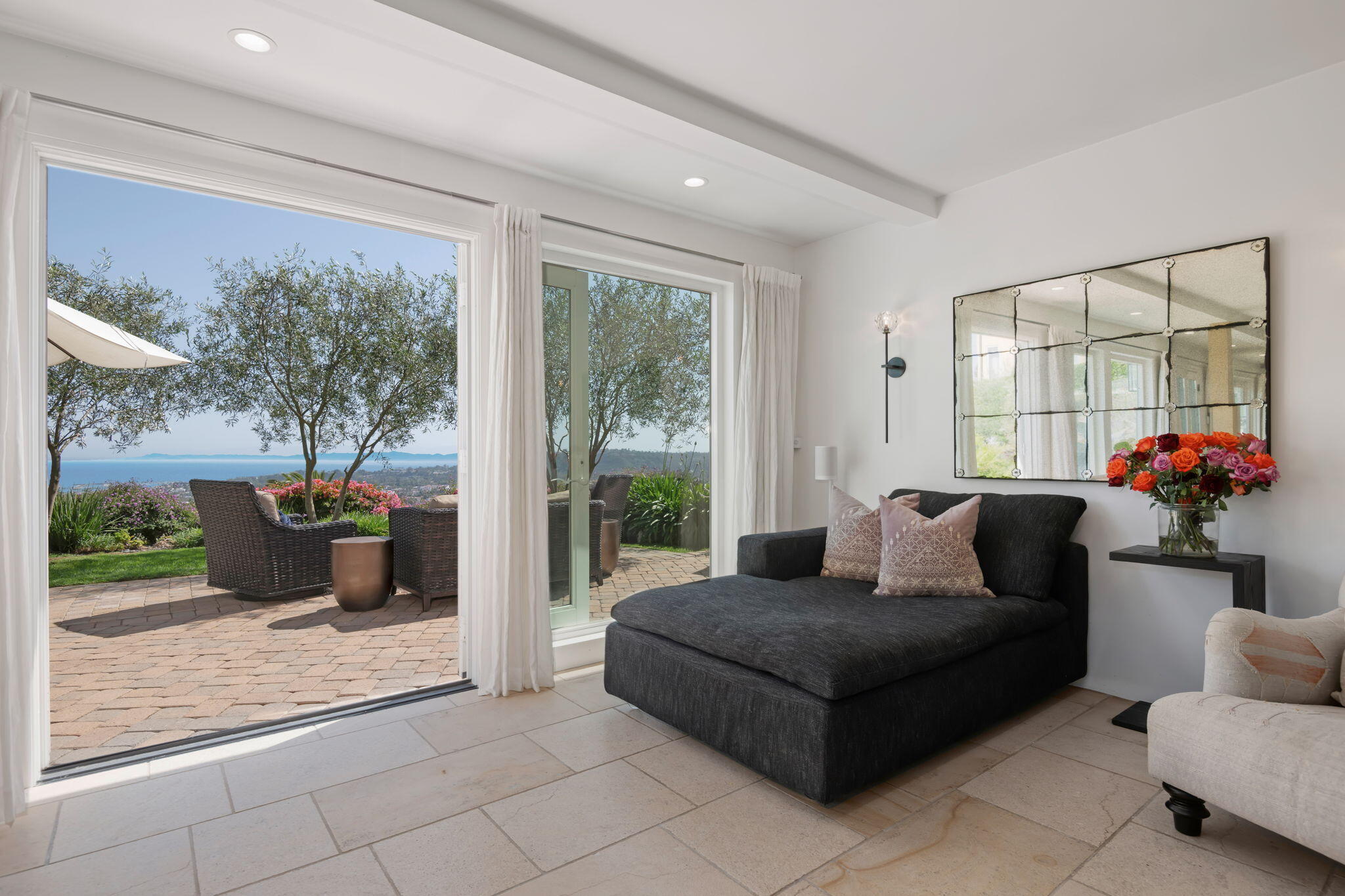 1144 Arbolado Road Santa Barbara, CA 93103 - Photo 14 of 40 12-Living Room