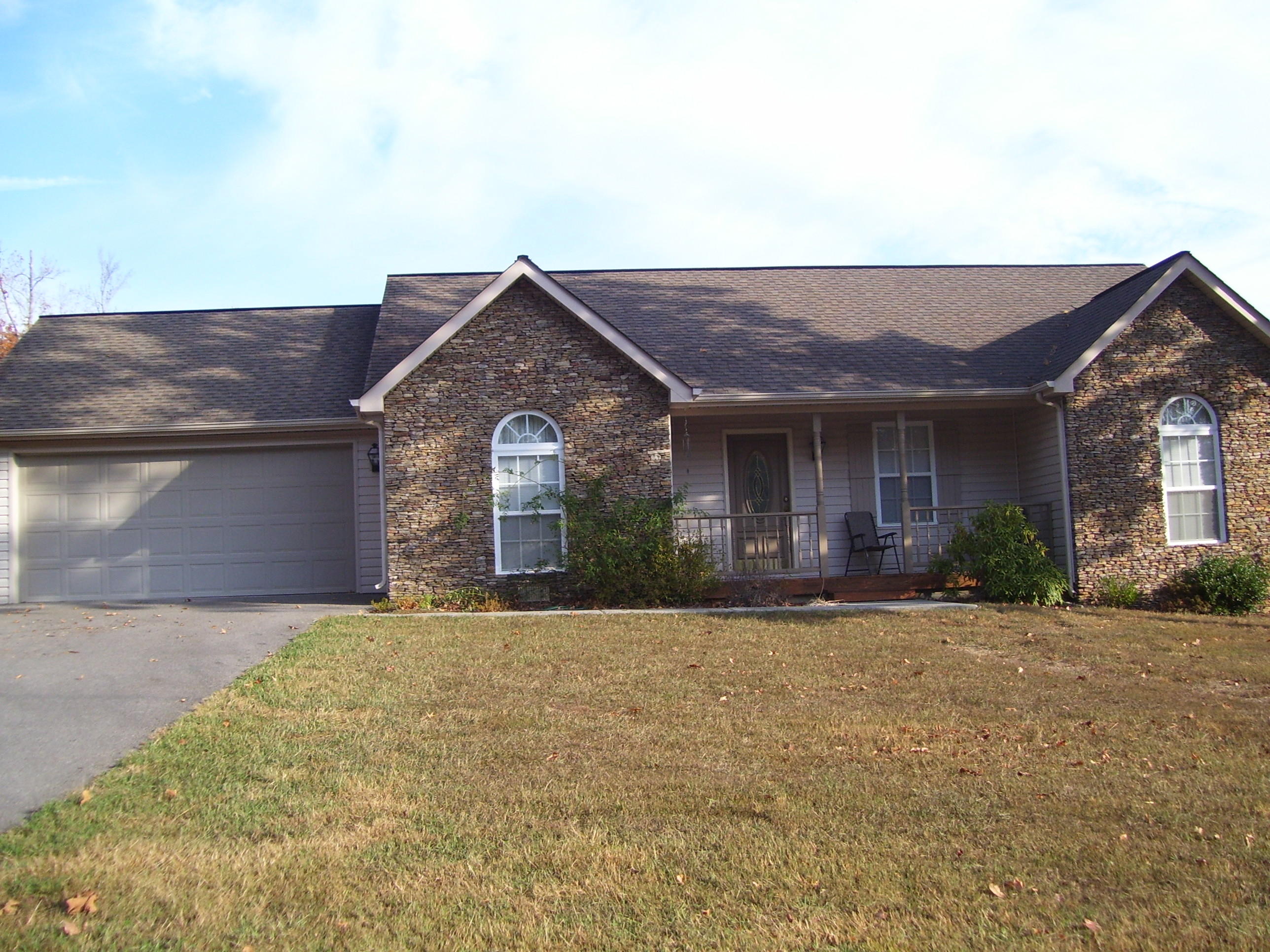 320 Eaves ferry road 001