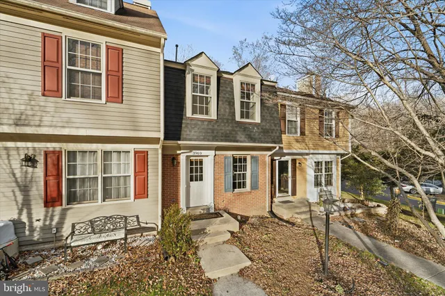 $2,300 | 3969 Pepperidge Court, Woodbridge, VA 22192