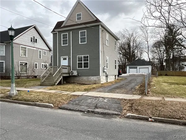 $1,100 | 222 Academy Street, Unit 1, Watertown, NY 13601