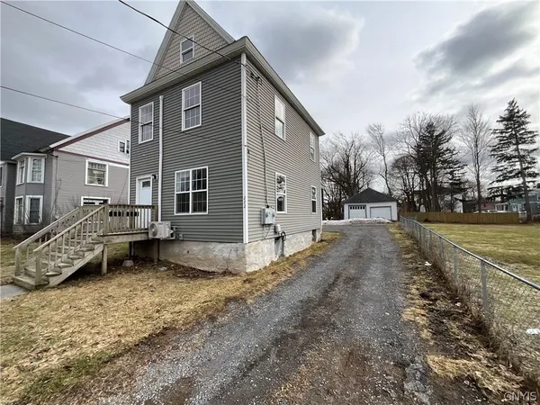 $1,100 | 222 Academy Street, Unit 1, Watertown, NY 13601