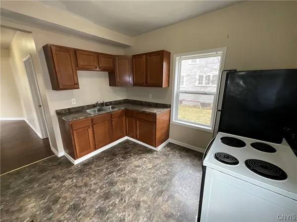 $1,100 | 222 Academy Street, Unit 1, Watertown, NY 13601