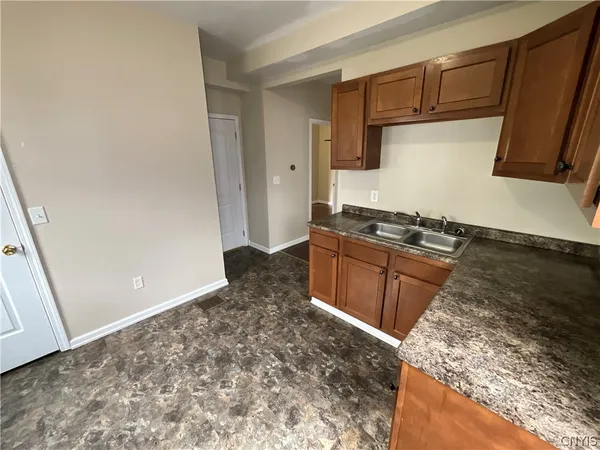 $1,100 | 222 Academy Street, Unit 1, Watertown, NY 13601