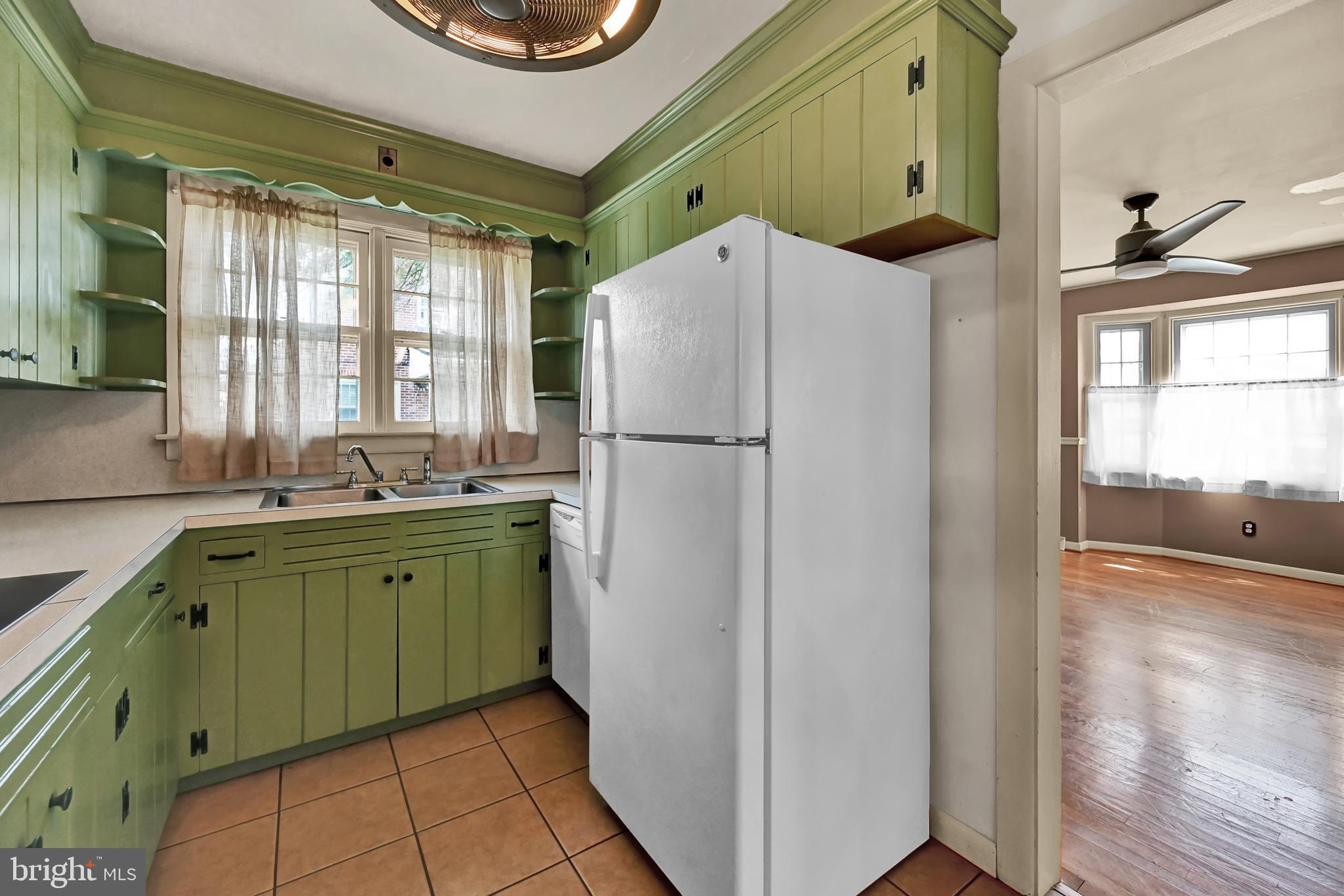 800 Broadway Hanover, PA 17331 - Photo 14 of 37