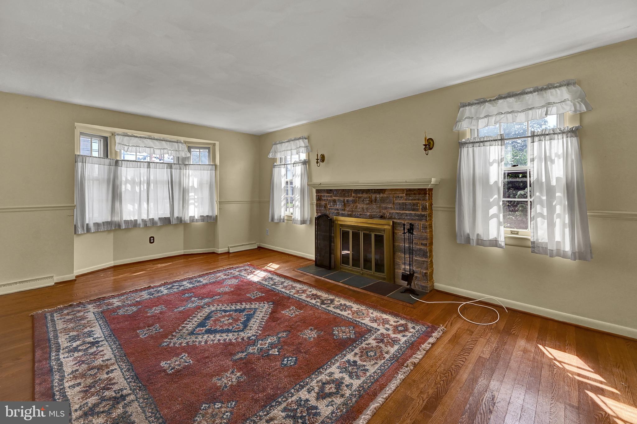 800 Broadway Hanover, PA 17331 - Photo 7 of 37