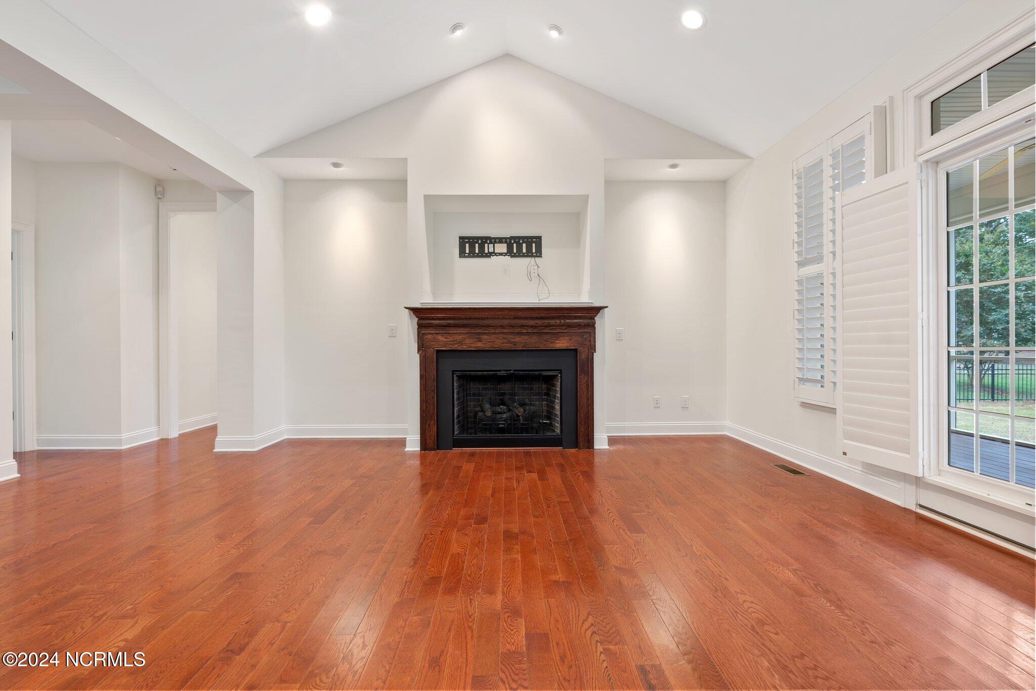 108 Hammerstone Circle Whispering Pines, NC 28327 - Photo 14 of 44 10