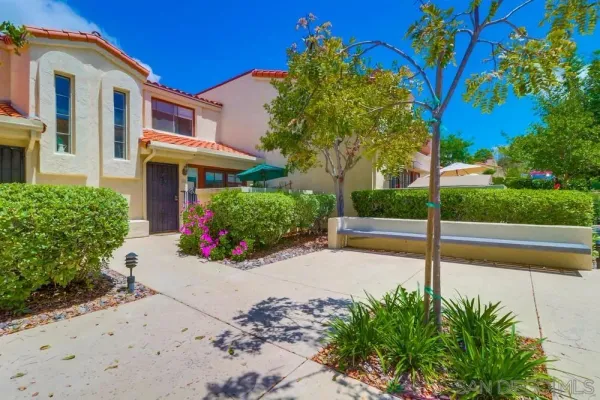 $3,200 | 5715 Baltimore Drive, Unit 93, La Mesa, CA 91942
