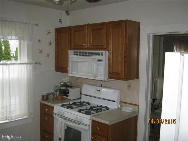 415 East Mill Road Maple Shade, NJ 08052 - Photo 14 of 20 Kitchen