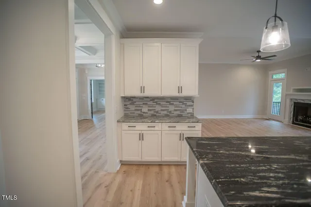 $749,900 | 27 Batten Hl Lane, Selma, NC 27576