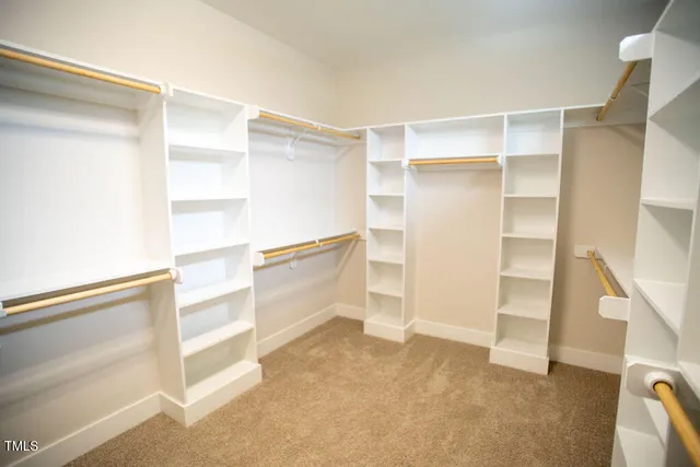 $749,900 | 27 Batten Hl Lane, Selma, NC 27576