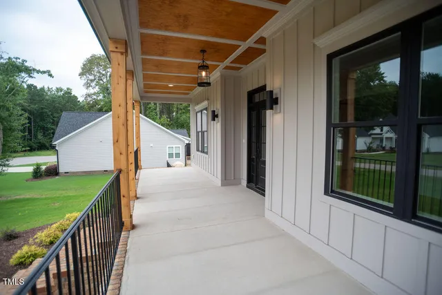 $749,900 | 27 Batten Hl Lane, Selma, NC 27576