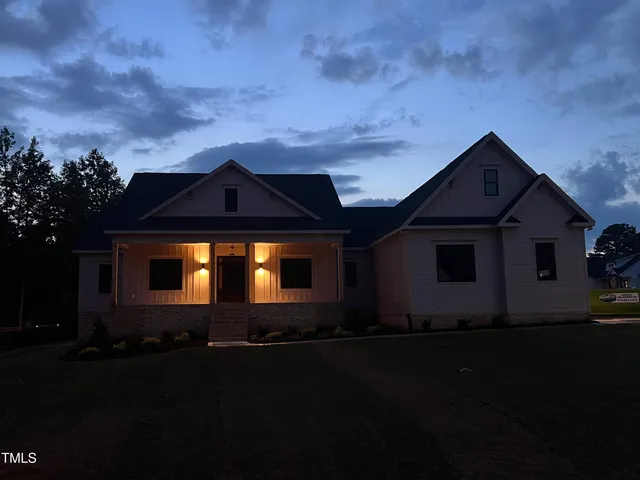 $749,900 | 27 Batten Hl Lane, Selma, NC 27576