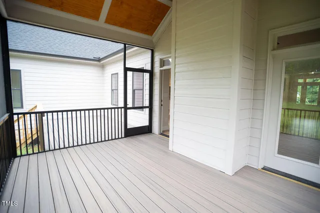 $749,900 | 27 Batten Hl Lane, Selma, NC 27576