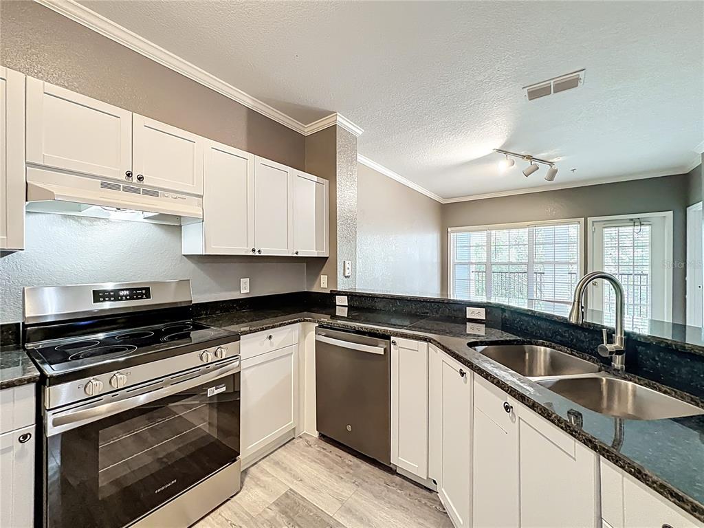 3561 Conroy Road, Unit 236 Orlando, FL 32839 - Photo 10 of 58 Gallery Image 10