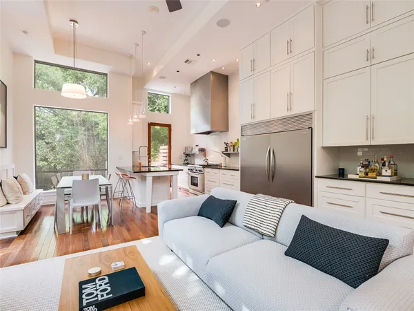 $8,000 | 1621 West 12th Street, Unit A, Austin, TX 78703