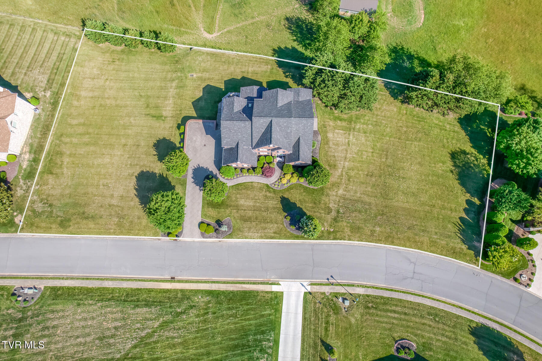 151 Laurel Ridge Drive Jonesborough, TN 37659 - Photo 6 of 106 151 Laurel Ridge Dr-5