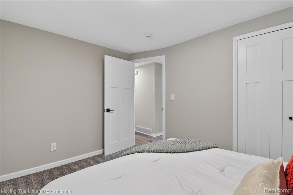 38061 Walnut Street Romulus, MI 48174 - Photo 24 of 68