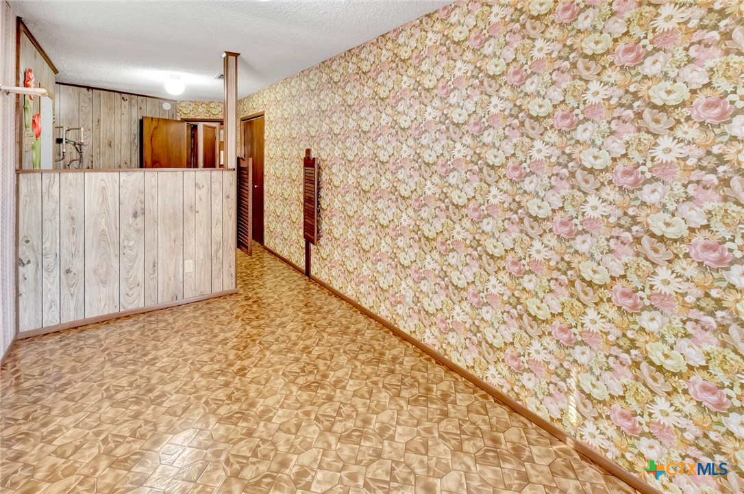 10957 Highway 77 Schulenburg, TX 78956 - Photo 14 of 35 a view of a wooden door