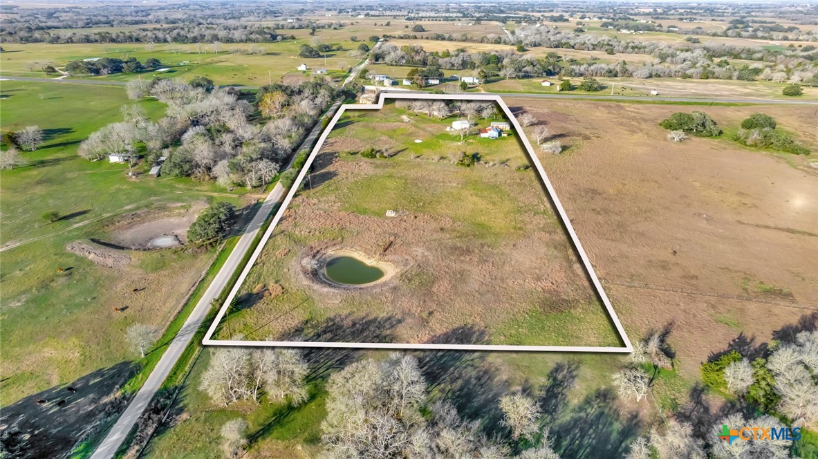 10957 Highway 77 Schulenburg, TX 78956 - Photo 35 of 35 a view of swimming pool