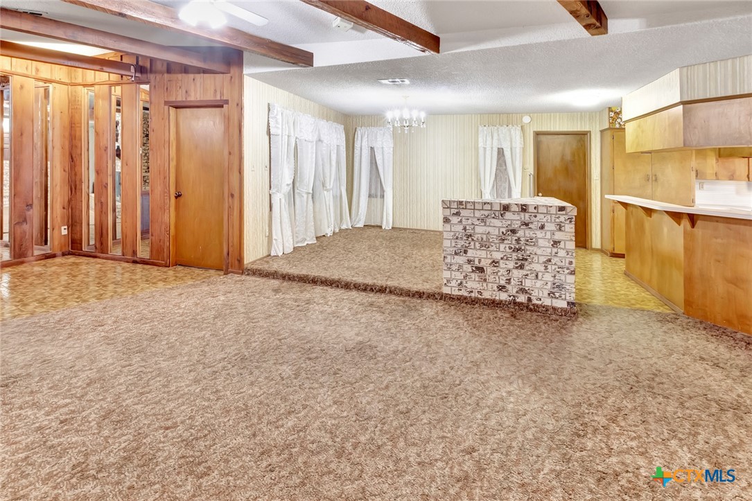 10957 Highway 77 Schulenburg, TX 78956 - Photo 4 of 35 a view of an empty room