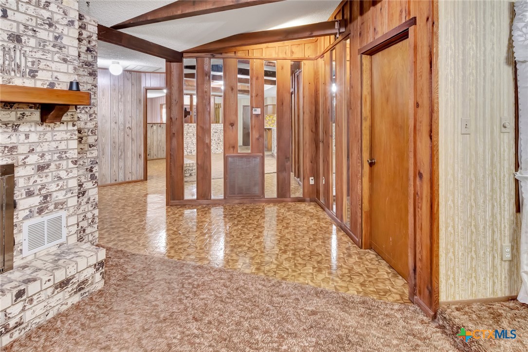 10957 Highway 77 Schulenburg, TX 78956 - Photo 10 of 35