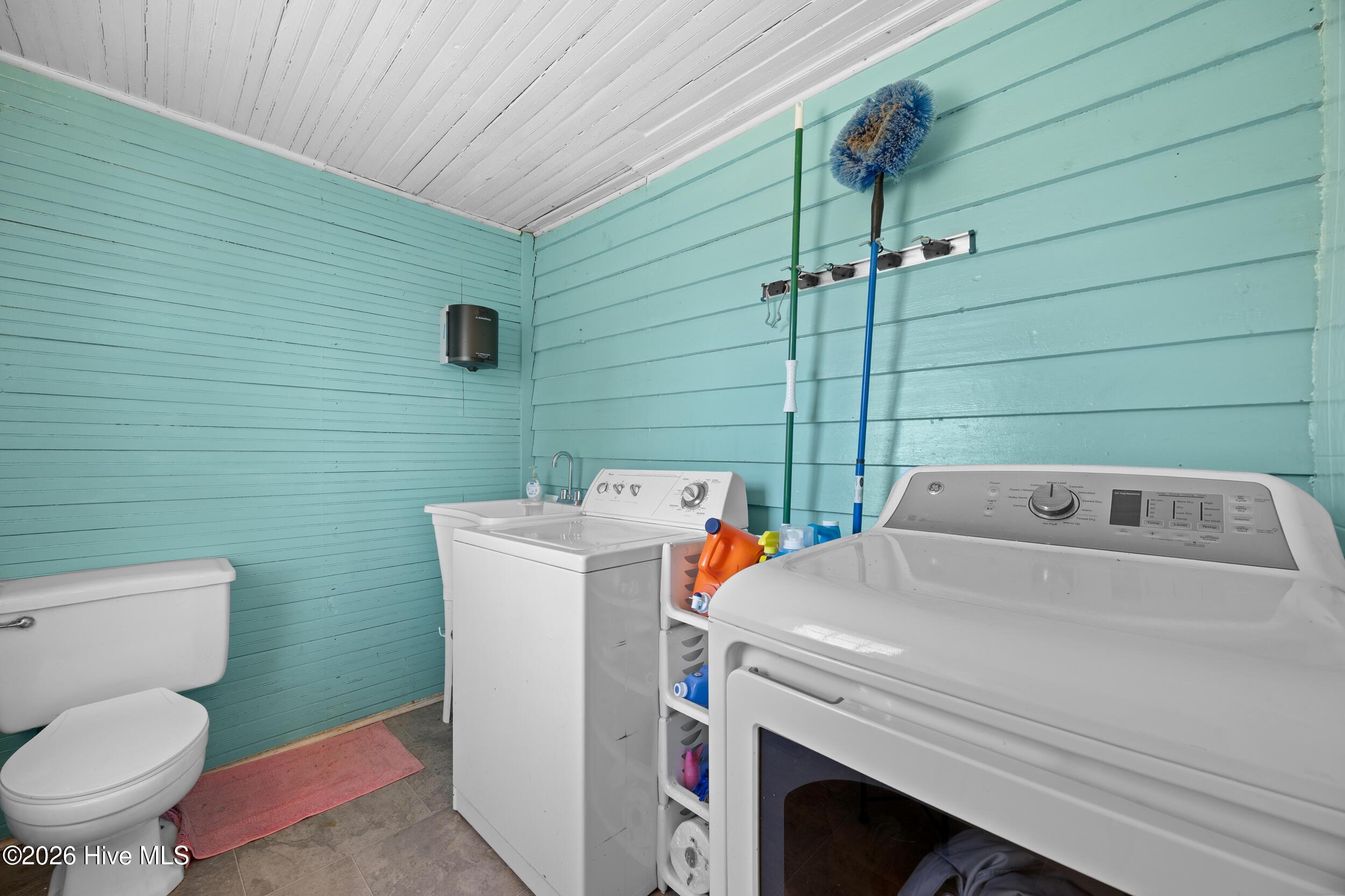 130 M J Johnson Road Turkey, NC 28393 - Photo 18 of 24 1/2 bathroom