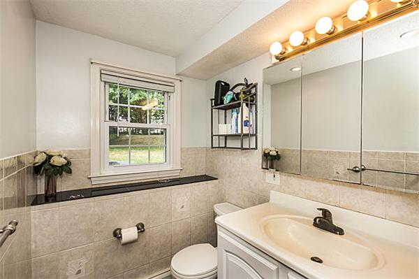 16 Cormier Road Burlington, MA 01803 - Photo 17 of 17 Gallery Image 17