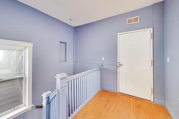 $1,195,000 | 2114 West Roscoe Street, Chicago, IL 60618