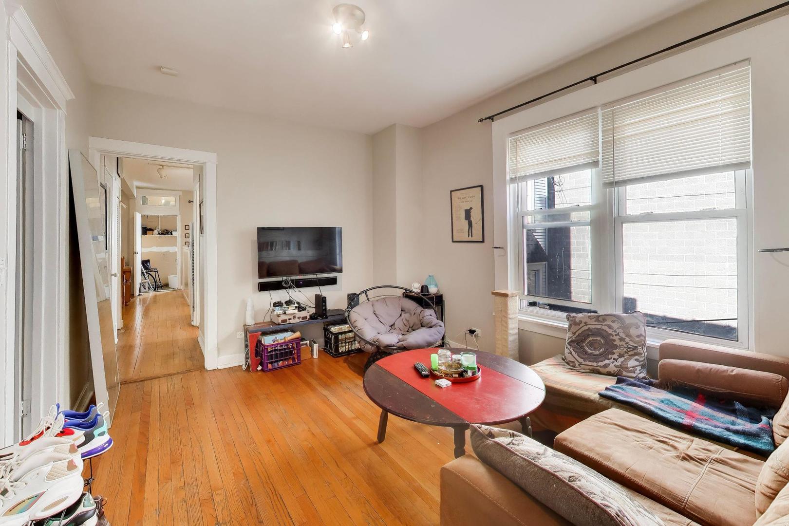 2114 West Roscoe Street Chicago, IL 60618 - Photo 14 of 21