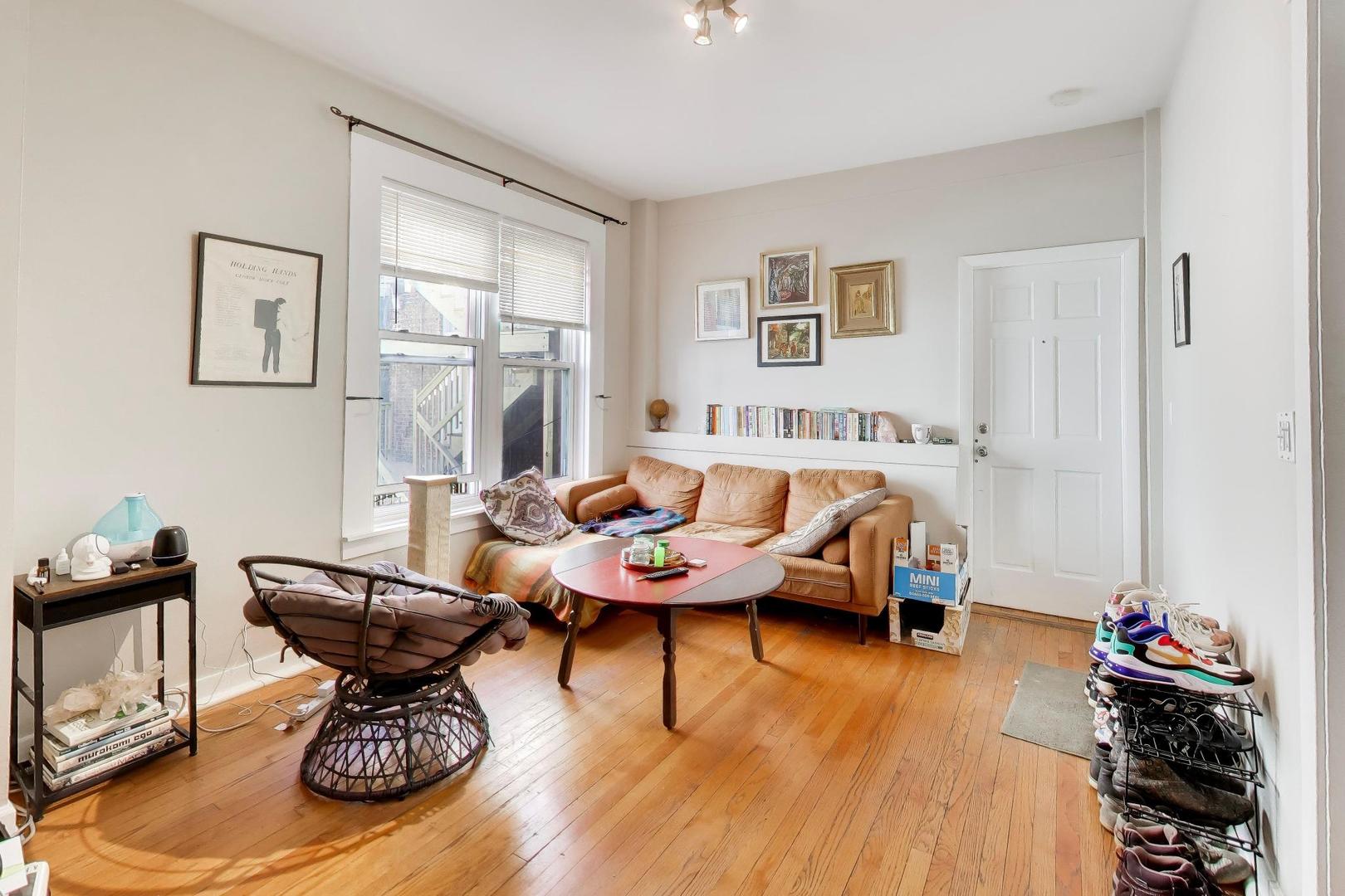2114 West Roscoe Street Chicago, IL 60618 - Photo 15 of 21