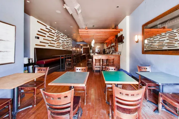 $1,195,000 | 2114 West Roscoe Street, Chicago, IL 60618