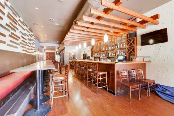$1,195,000 | 2114 West Roscoe Street, Chicago, IL 60618