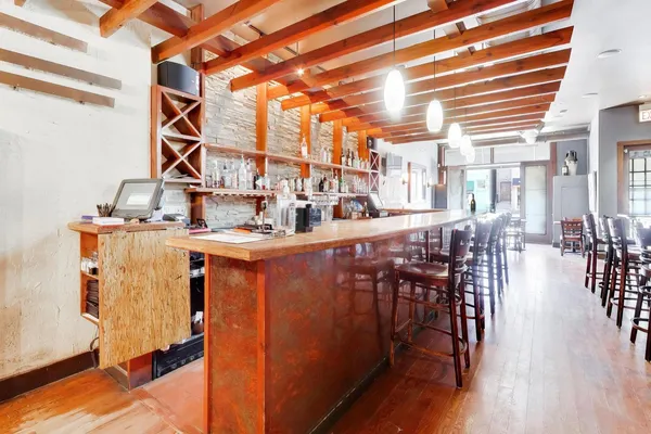$1,195,000 | 2114 West Roscoe Street, Chicago, IL 60618