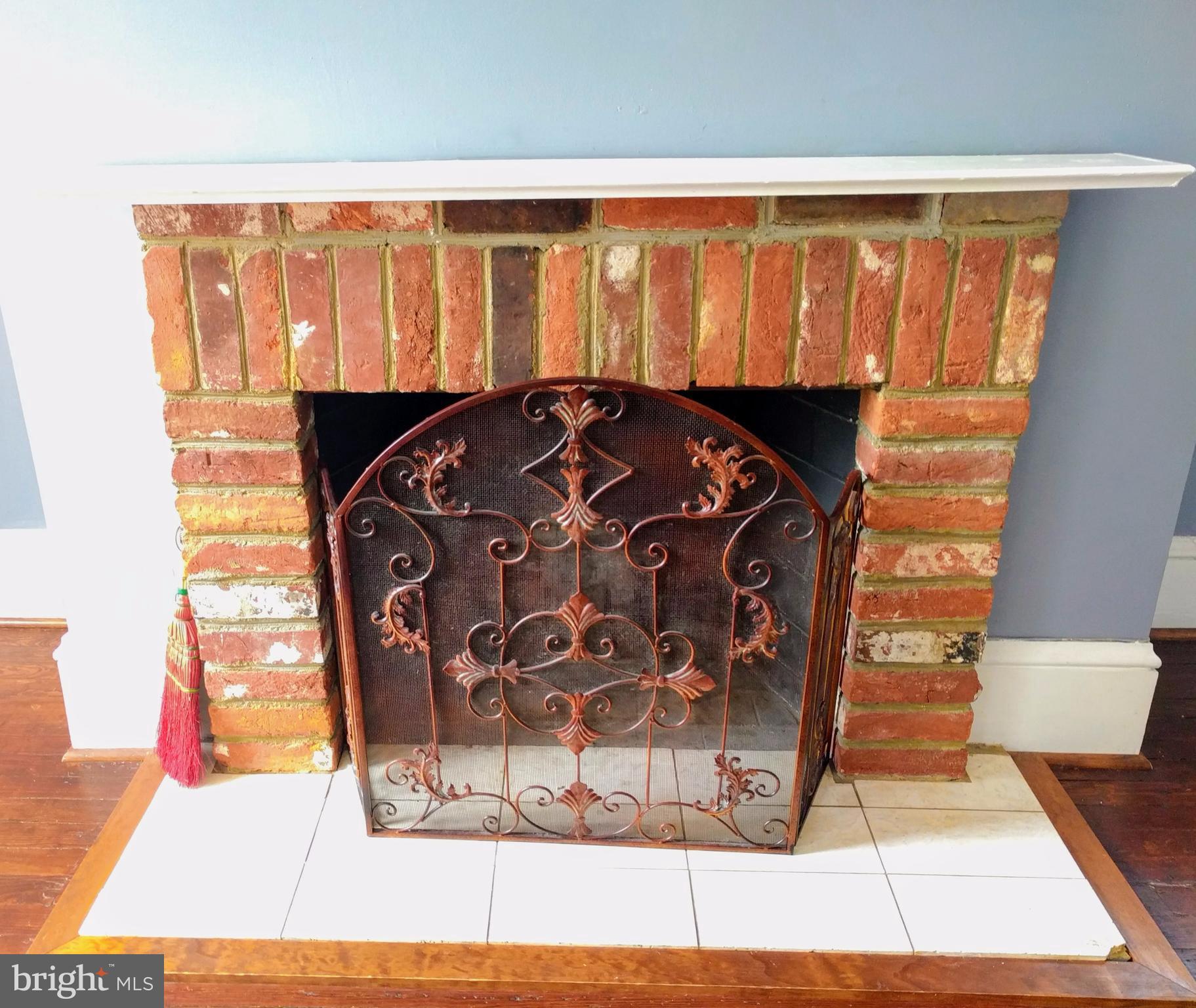 1300 35th Street Northwest, Unit 2 Washington, DC 20007 - Photo 9 of 21 *