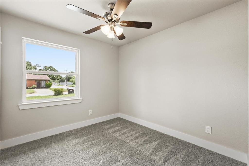 5629 Maceo Lane Fort Worth, TX 76112 - Photo 10 of 25 an empty room with a window