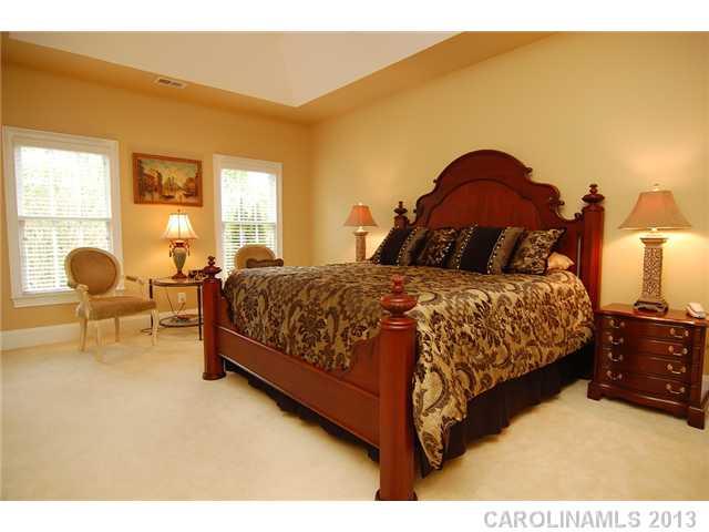 2331 Maynard Road Charlotte, NC 28270 - Photo 9 of 16 Gallery Image 9