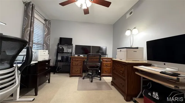 $184,900 | 5569 Baronridge Drive, Unit 10, St. Louis, MO 63129