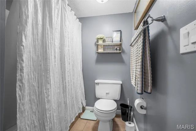 $190,000 | 5569 Baronridge Drive, Unit 10, St. Louis, MO 63129