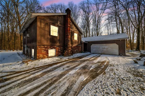 $325,000 | 1990 Short Road, Geneva, OH 44041