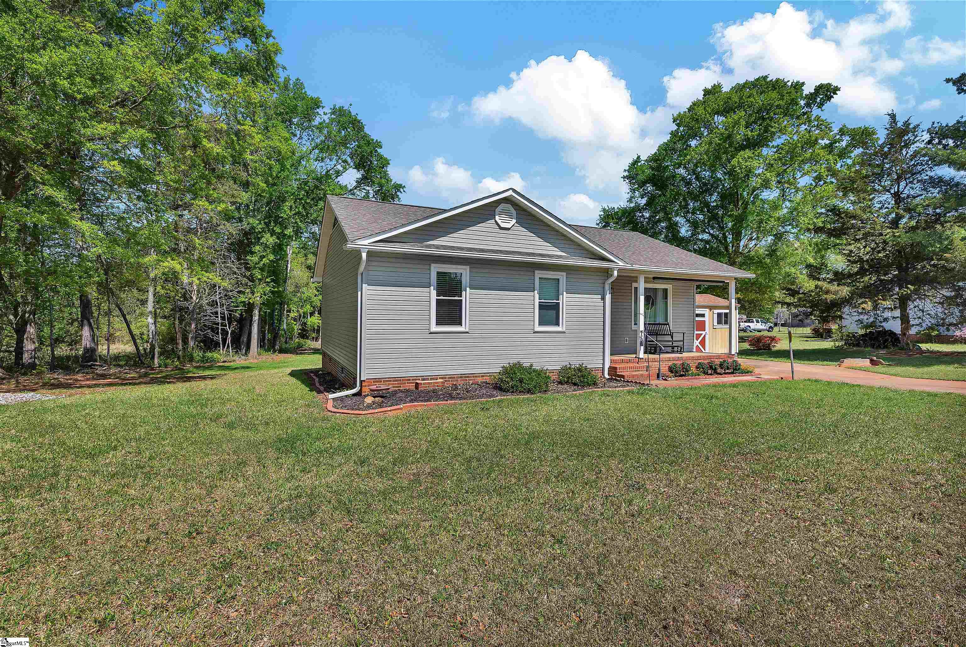 563 Breazeale Road Liberty, SC 29657 - Photo 3 of 25