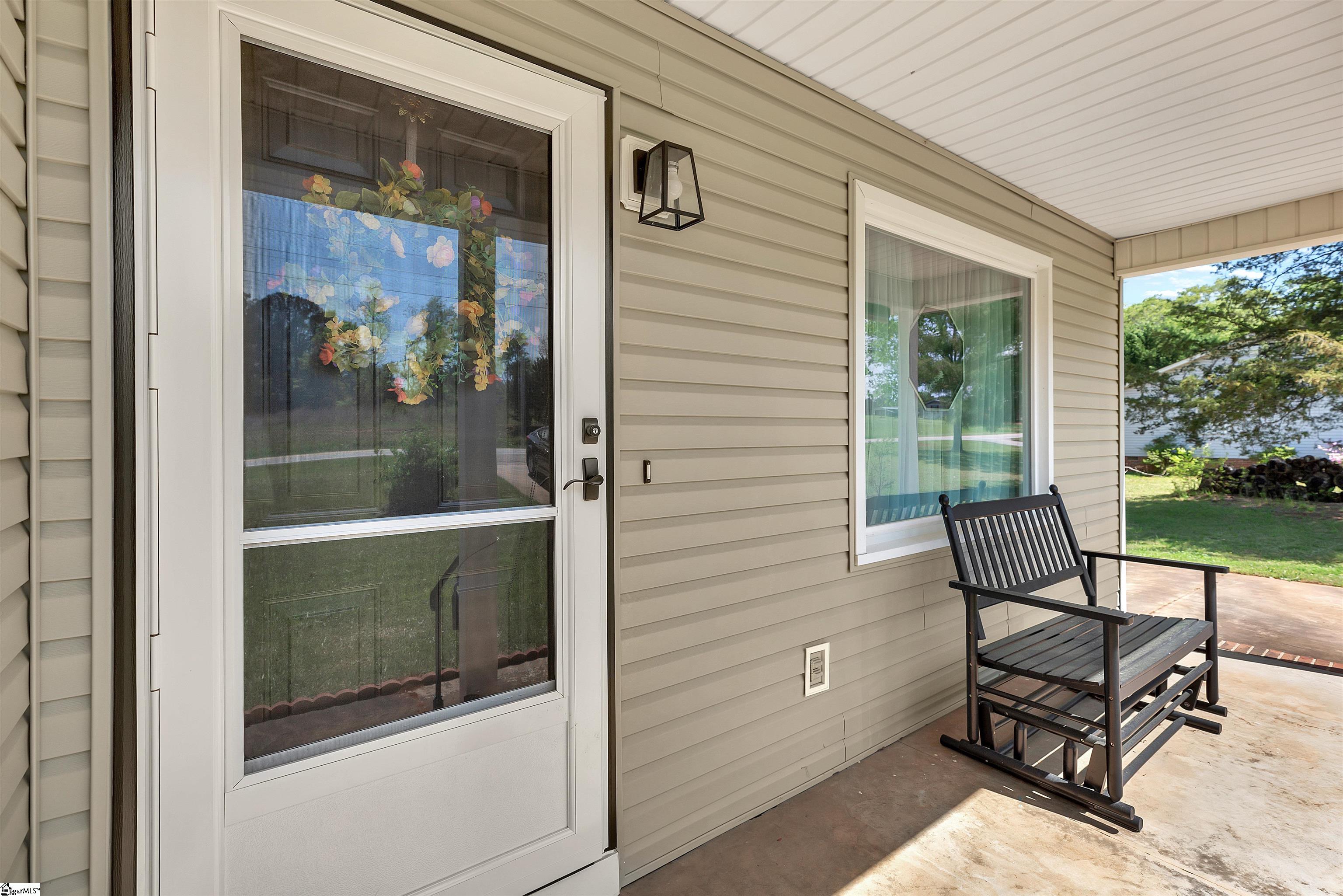 563 Breazeale Road Liberty, SC 29657 - Photo 4 of 25