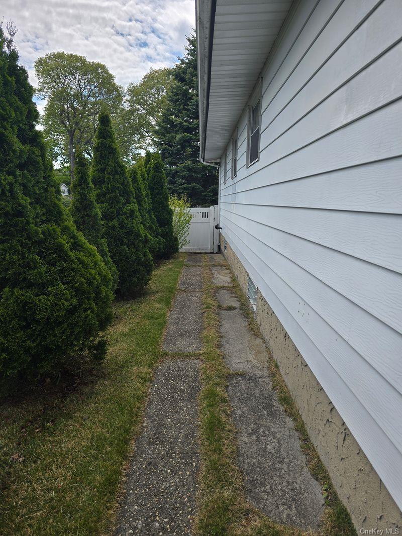 90 Blue Point Road Selden, NY 11784 - Photo 15 of 16