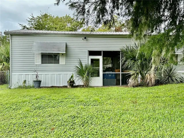 $359,000 | 56233 Water Oak Road, Astor, FL 32102