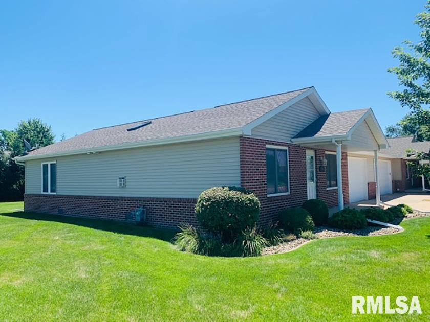 104 Comfort Way Washington, IL 61571 - Photo 2 of 32 Gallery Image 2