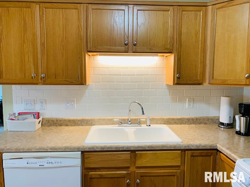 104 Comfort Way Washington, IL 61571 - Photo 9 of 32 Gallery Image 9