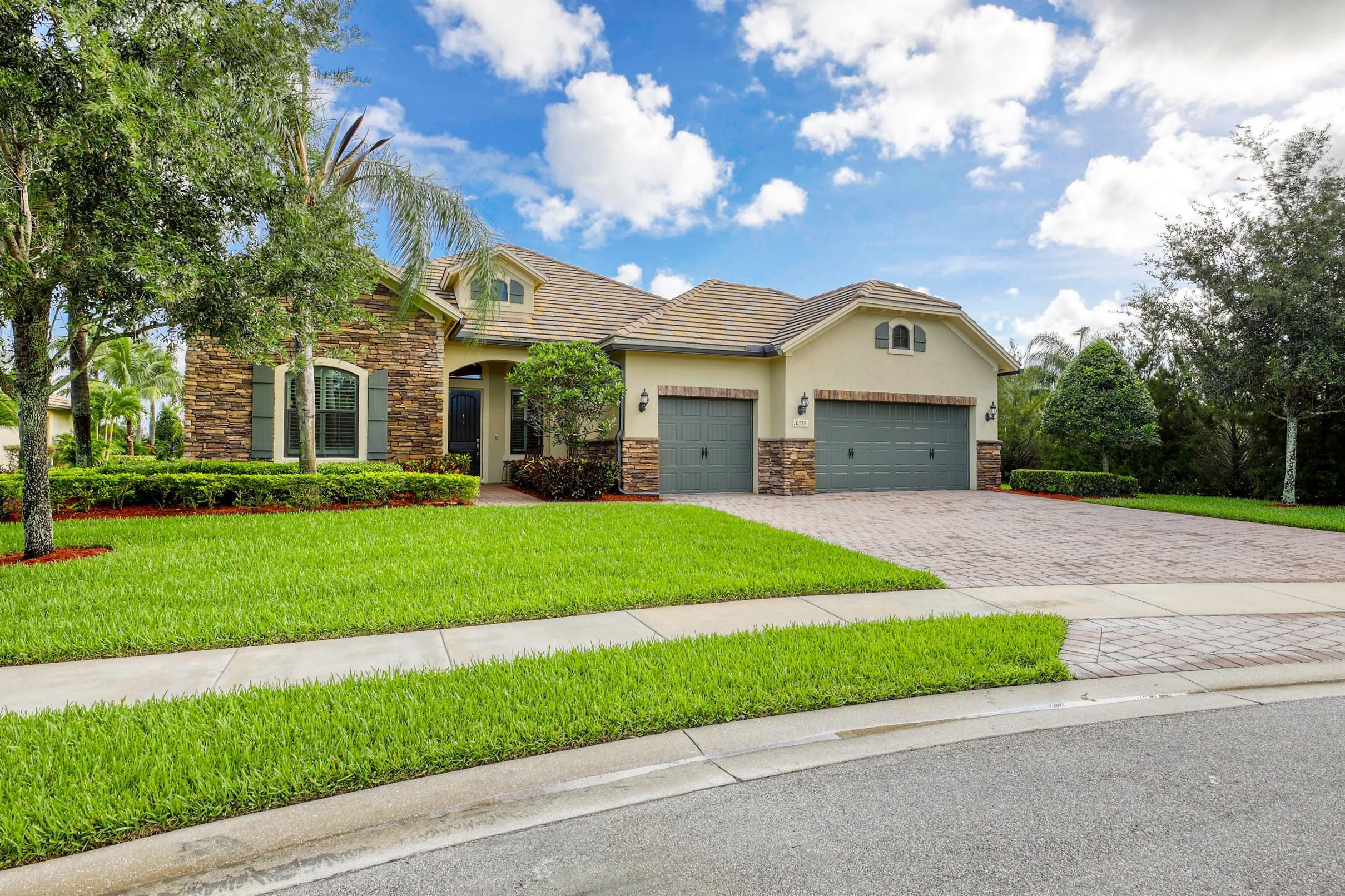 10375 Pisa Road Wellington, FL 33414 - Photo 47 of 79 Front elevation